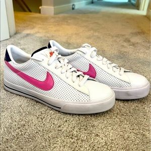 Nike BRS Sneakers